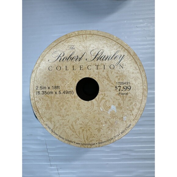 Lot Of 2 Robert Stanley Wired Edge Ribbon 2.5”x18ft Leaves Berries Fall Winter - Picture 3 of 5